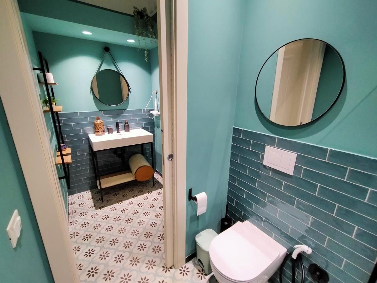 Sonnino Suite Jacuzzi Apartment Bari Ngoại thất bức ảnh